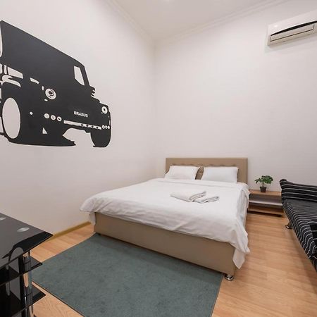 Kievaccommodation In The Center 24H Self Check-In エクステリア 写真