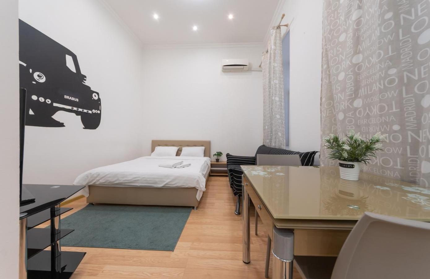 Kievaccommodation In The Center 24H Self Check-In エクステリア 写真