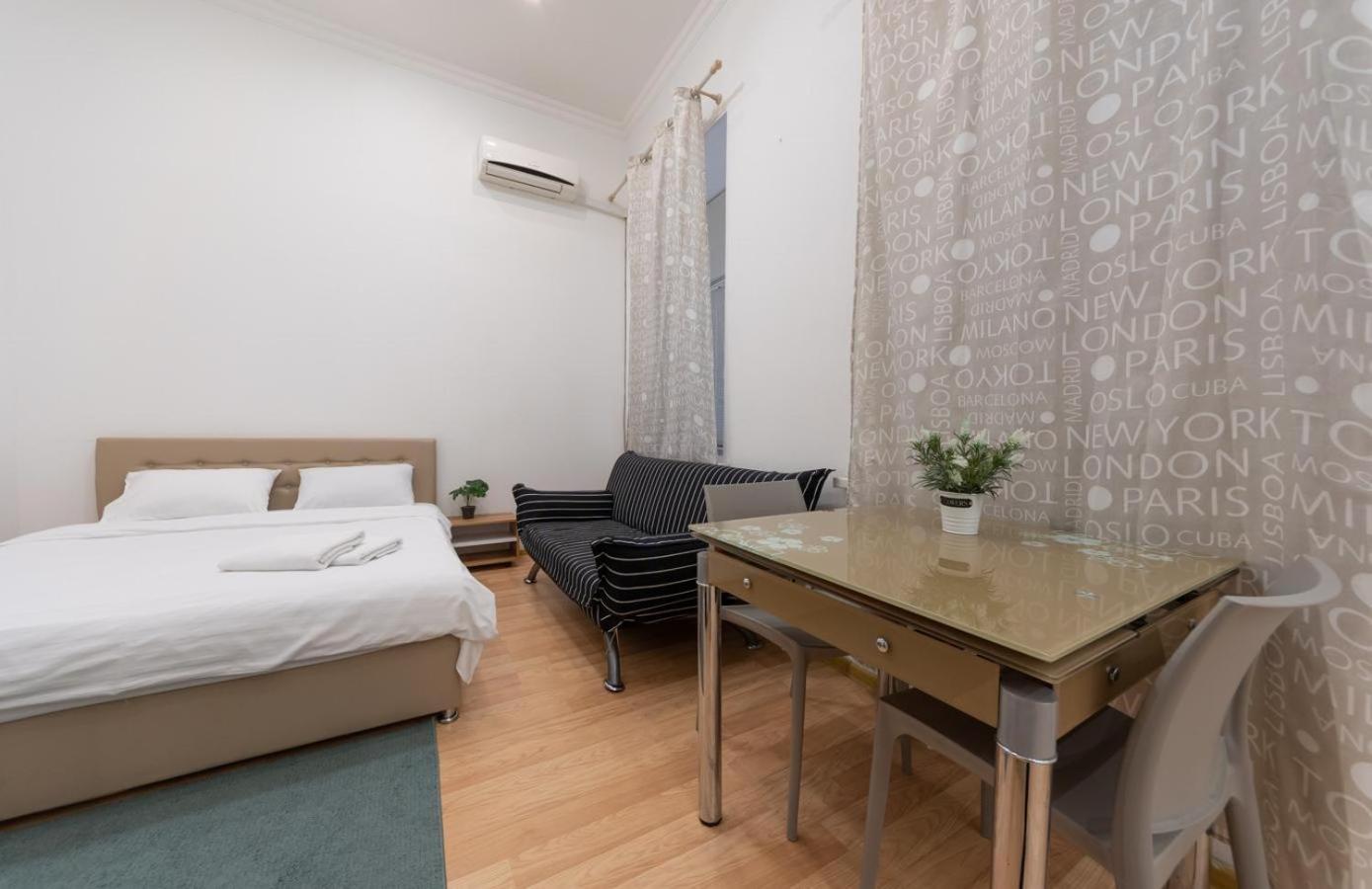 Kievaccommodation In The Center 24H Self Check-In エクステリア 写真